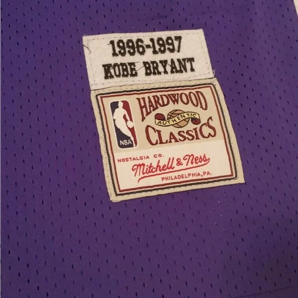 Kobe Bryant #8 Men's Lakers Purple Throwback Jersey - Picture 3 of 6